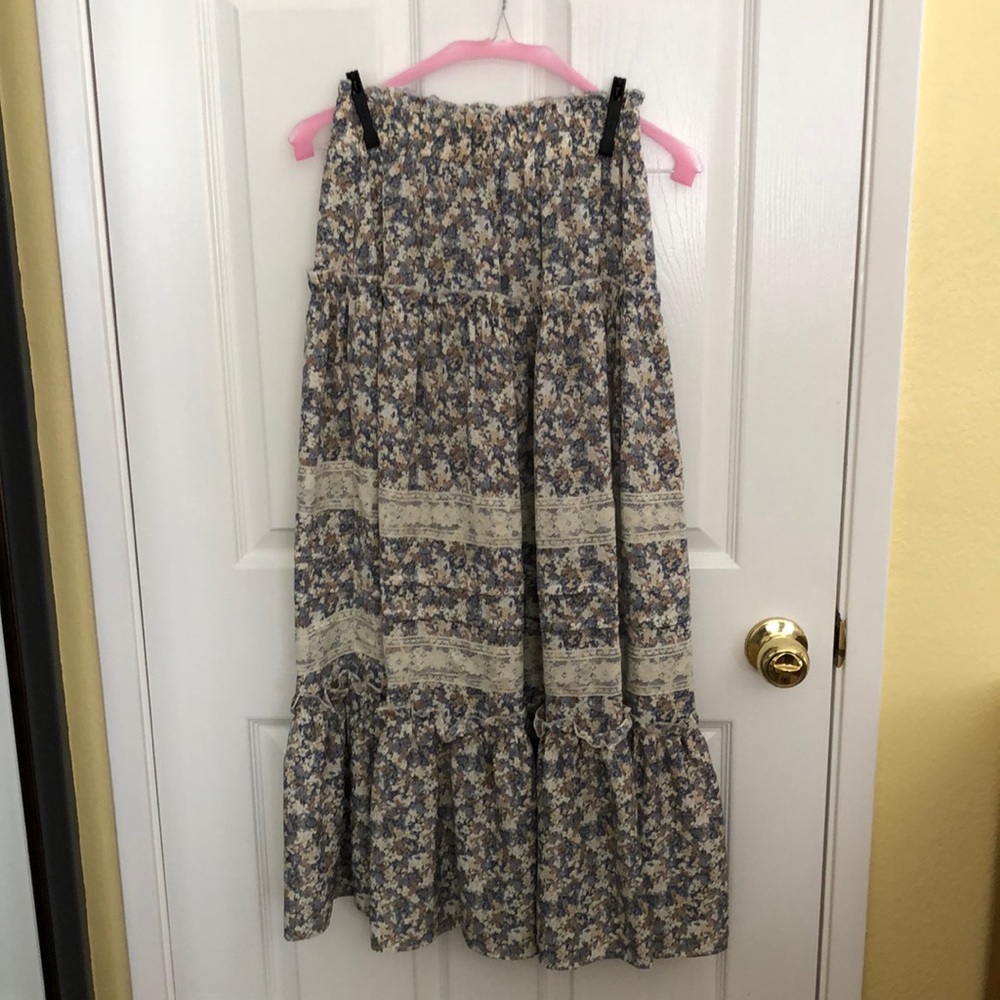 Pinch tiered skirt with elastic waist